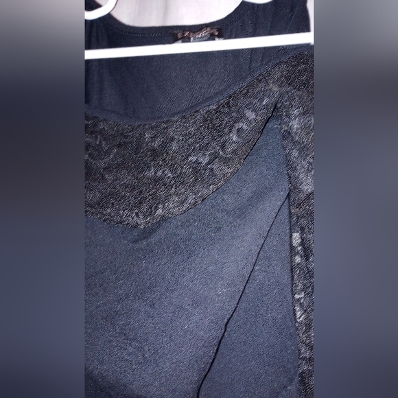 Express Small Women's Blouse Black - Picture 3 of 3